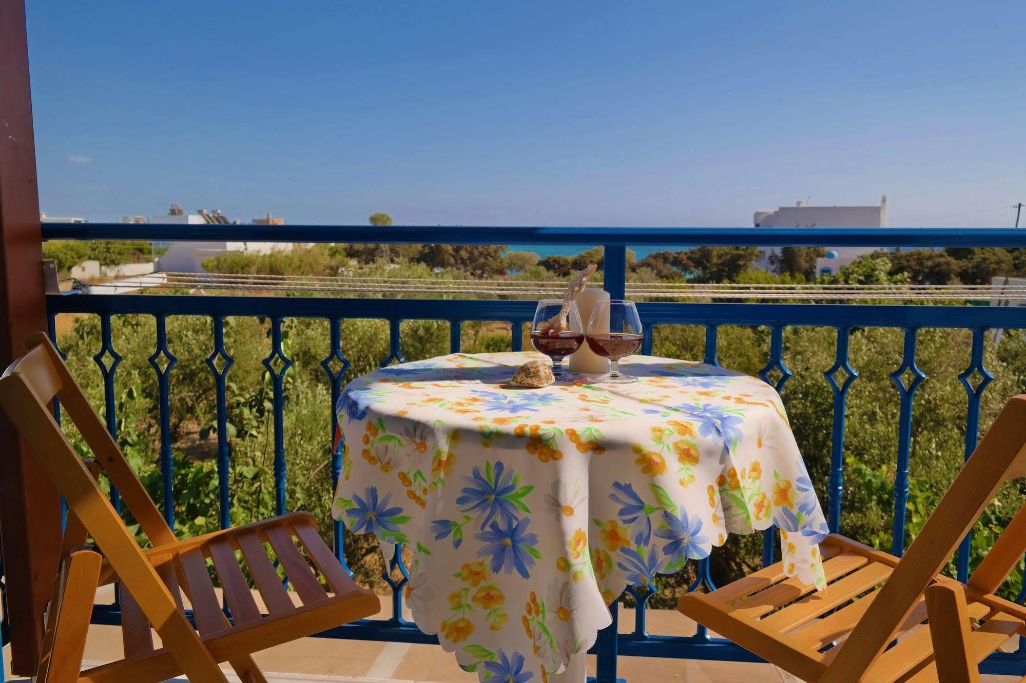 Mina'S Studios In Naxos Island Agios Prokopios  Exterior photo